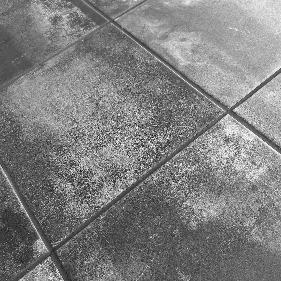 FT 35x35 V Lusaka Charcoal 1.59m2 - Image 4